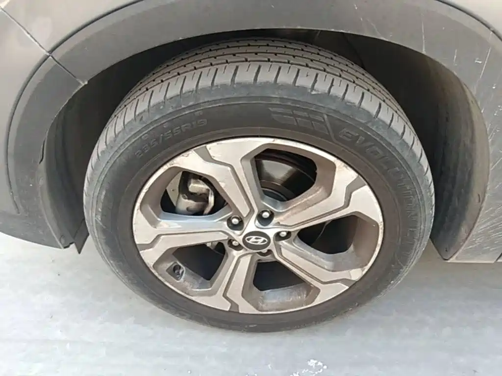 Hyundai Santa Fe — фото 23