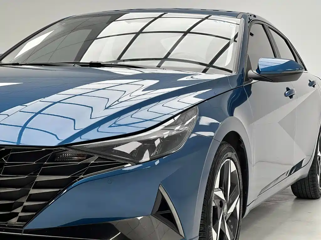 Hyundai Elantra — фото 4