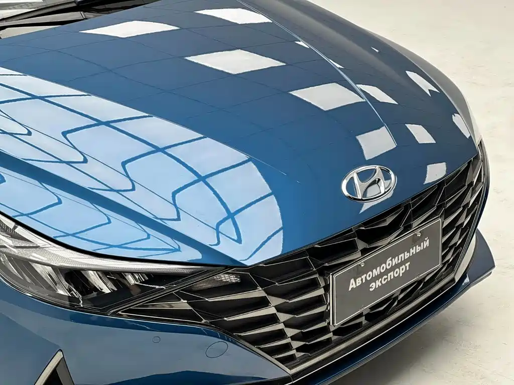 Hyundai Elantra — фото 5