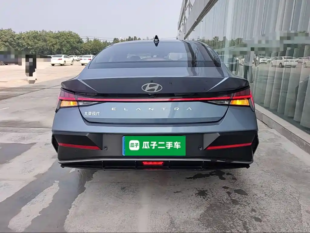 Hyundai Elantra — фото 6