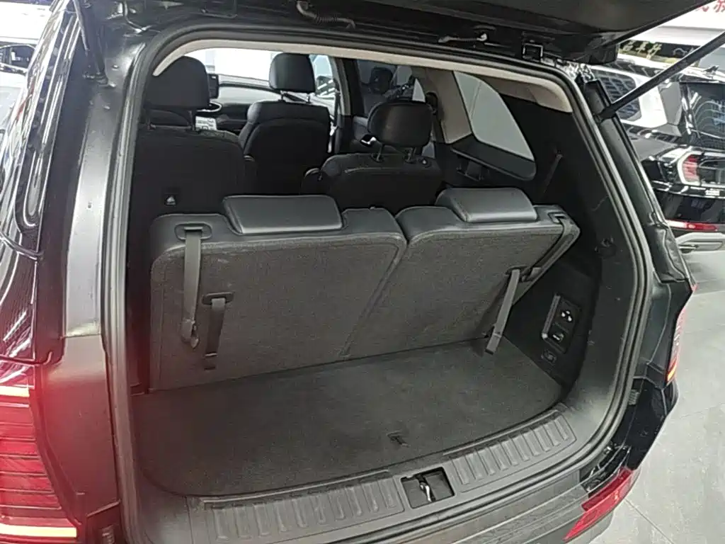 Hyundai Santa Fe — фото 19