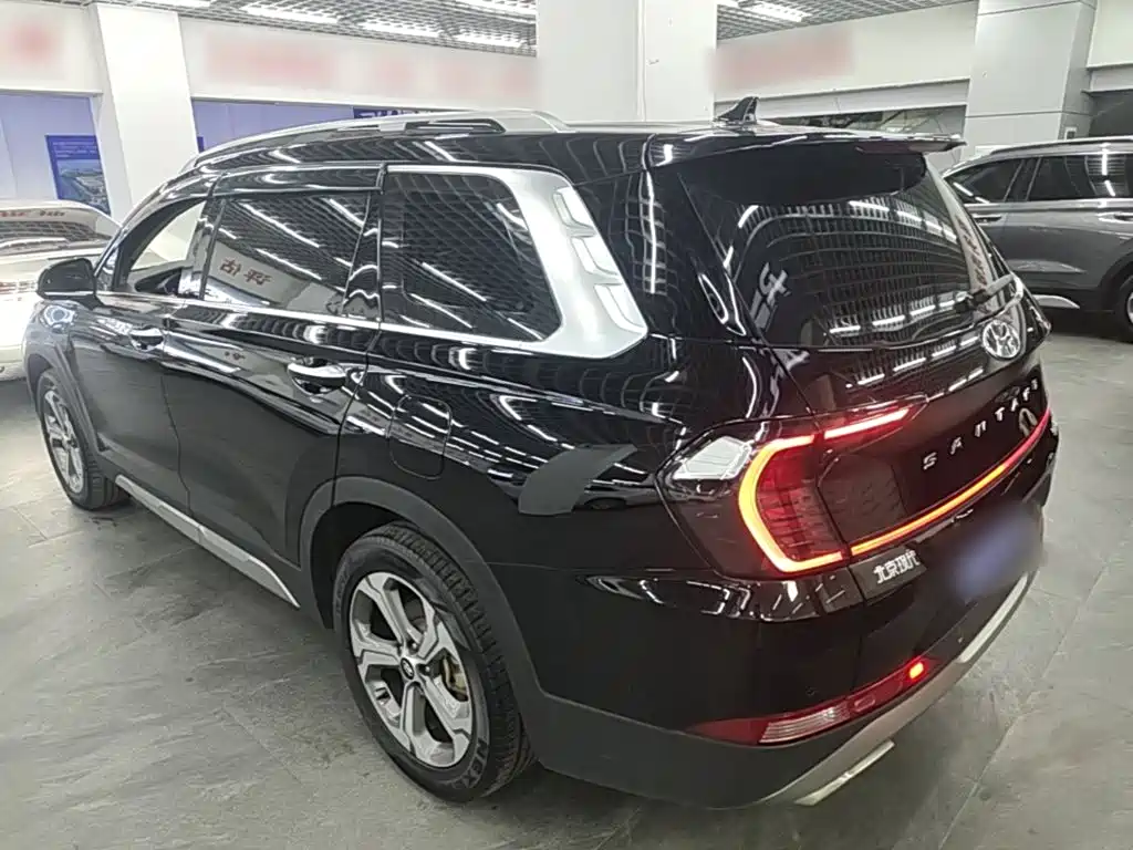Hyundai Santa Fe — фото 5