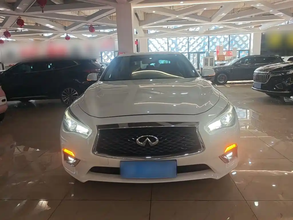 Infiniti Q50L — фото 3