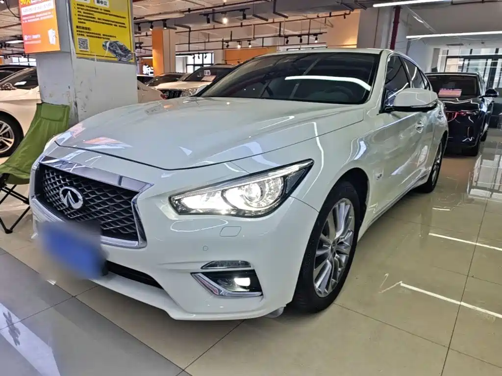 Infiniti Q50L — фото 2