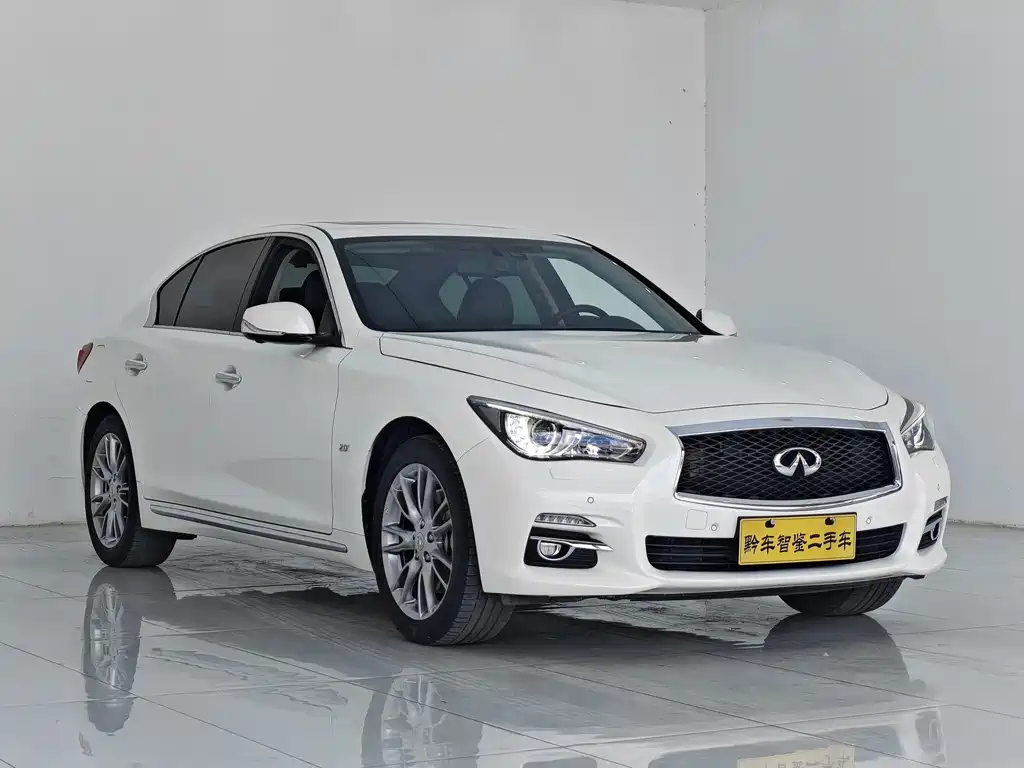 Infiniti Q50L — фото 3