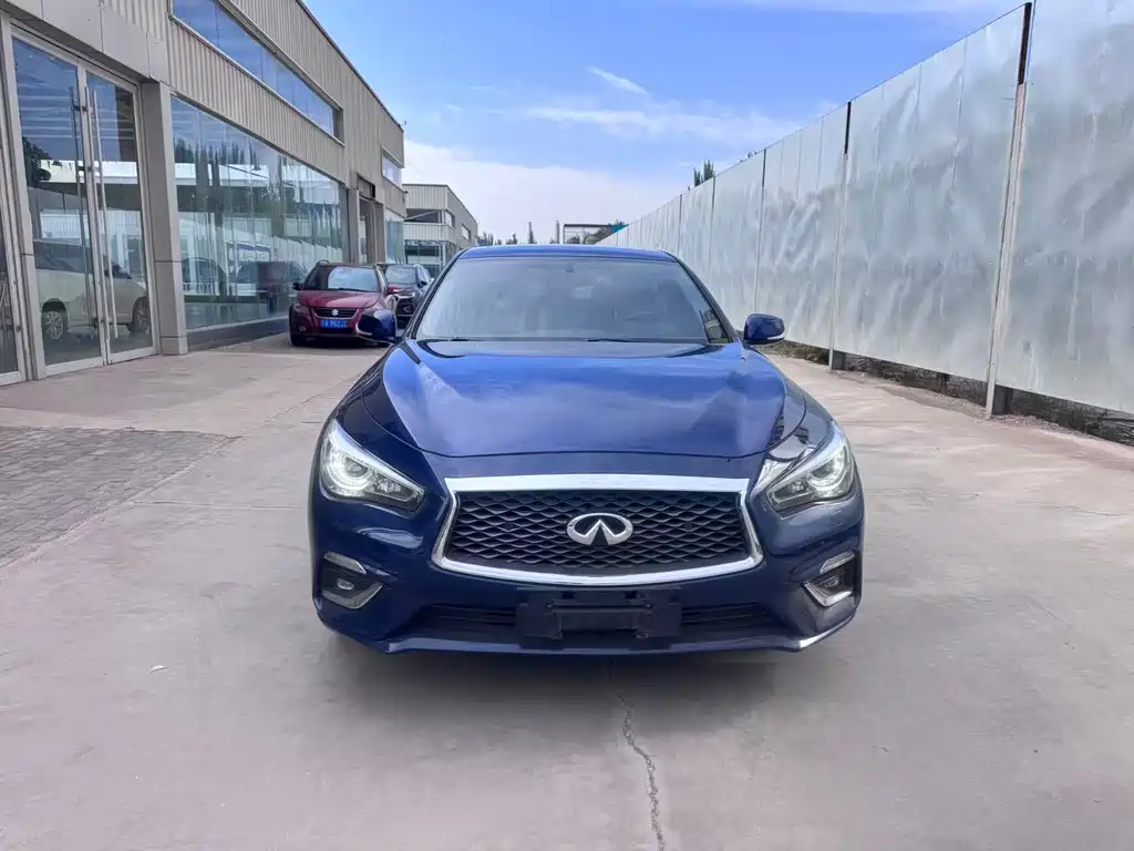 Infiniti Q50L — фото 2