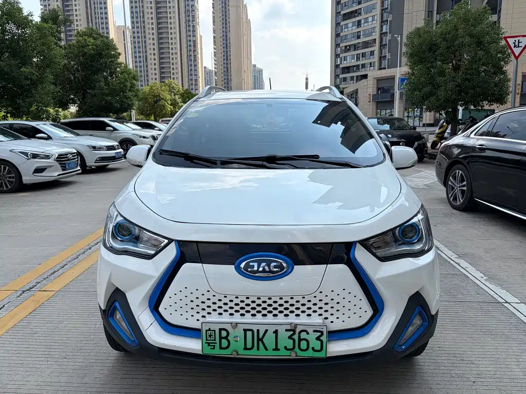 JAC JAC iEV6E — фото 2