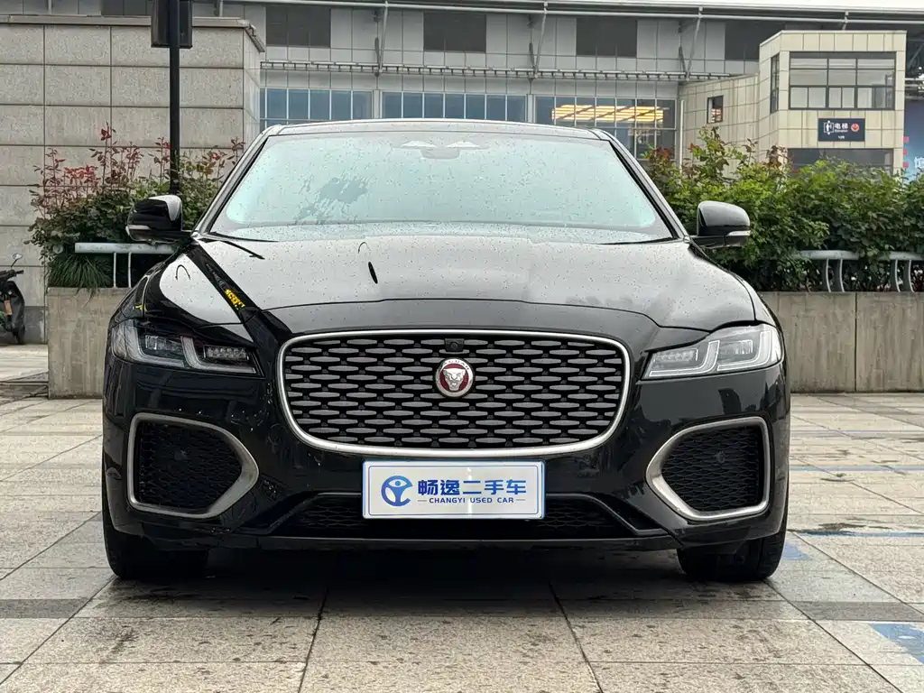 Jaguar XFL — фото 2