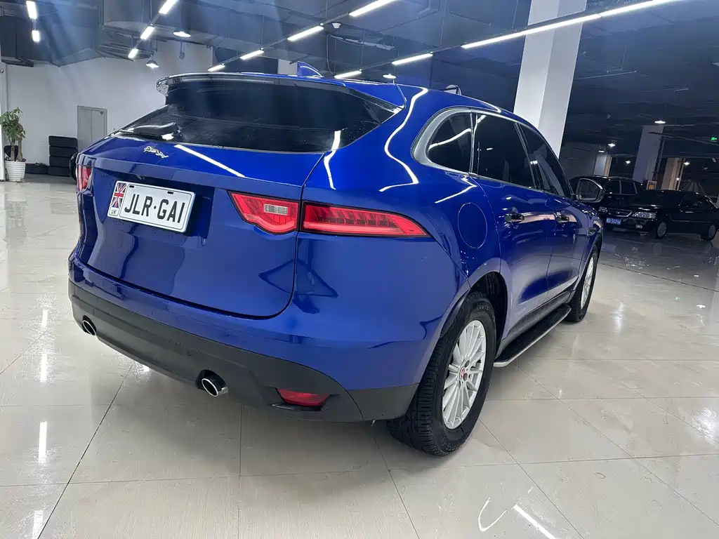 Jaguar F-PACE — фото 4