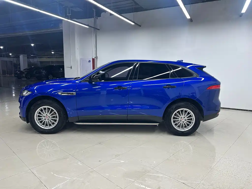 Jaguar F-PACE — фото 6
