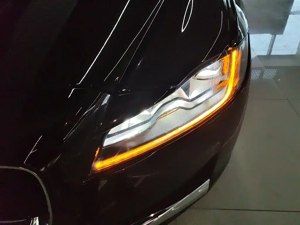 Jaguar XFL — фото 18