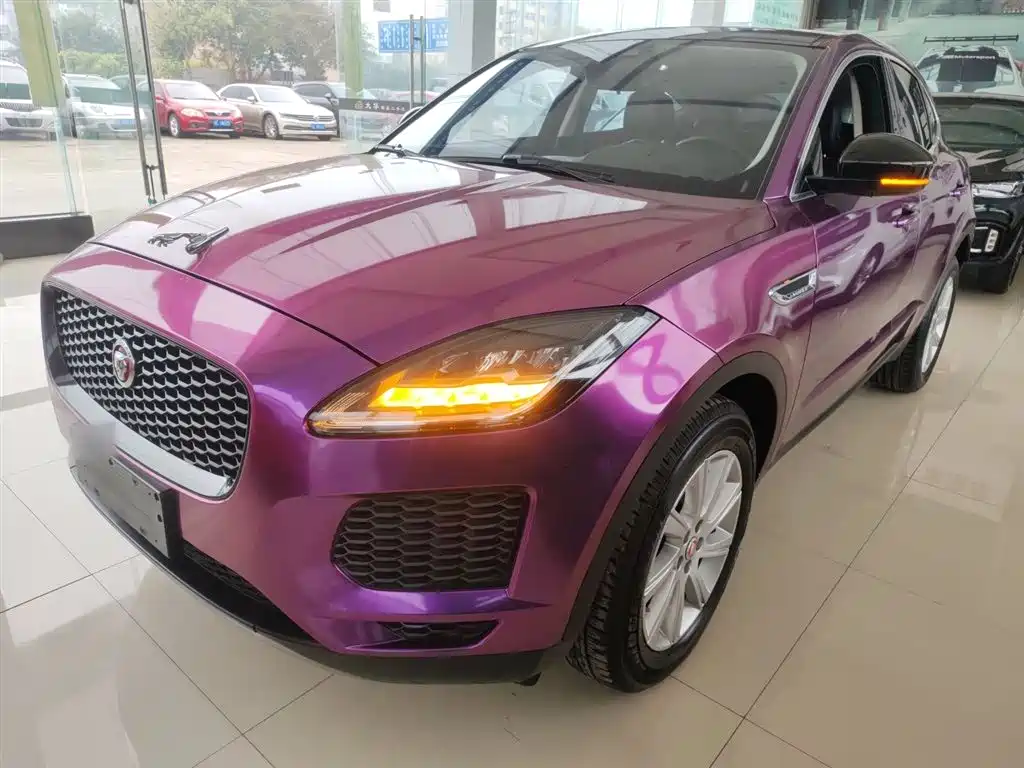 Jaguar E-PACE — фото 2
