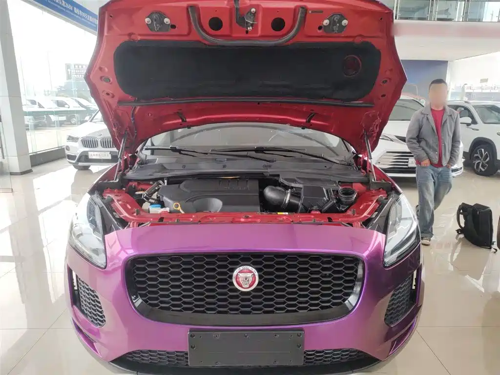 Jaguar E-PACE — фото 20