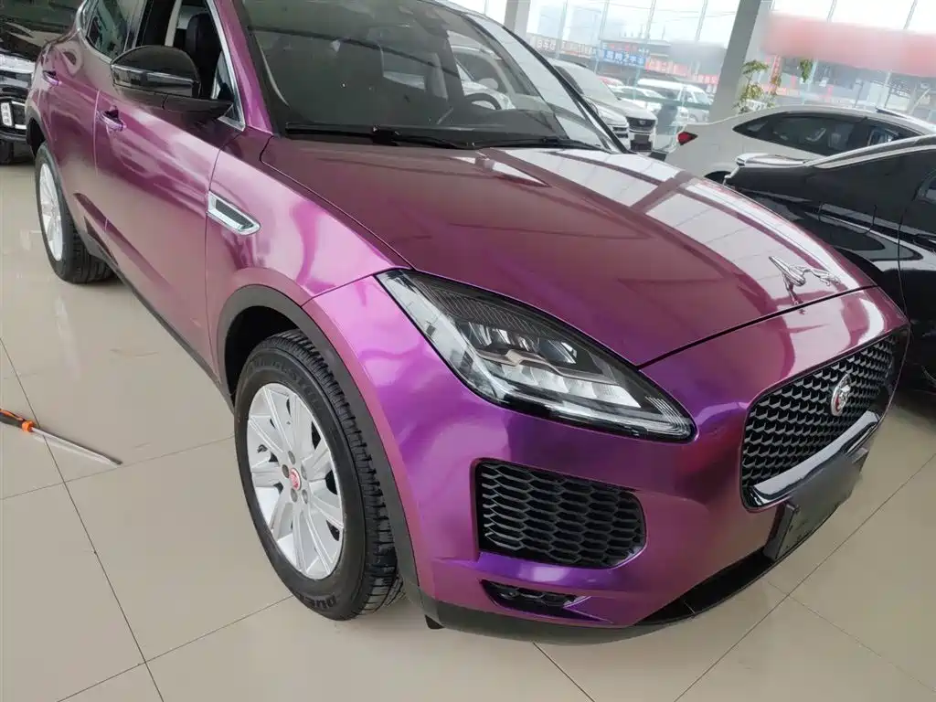 Jaguar E-PACE — фото 4