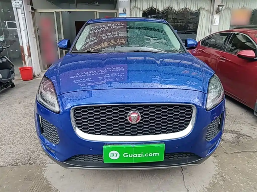 Jaguar E-PACE — фото 3