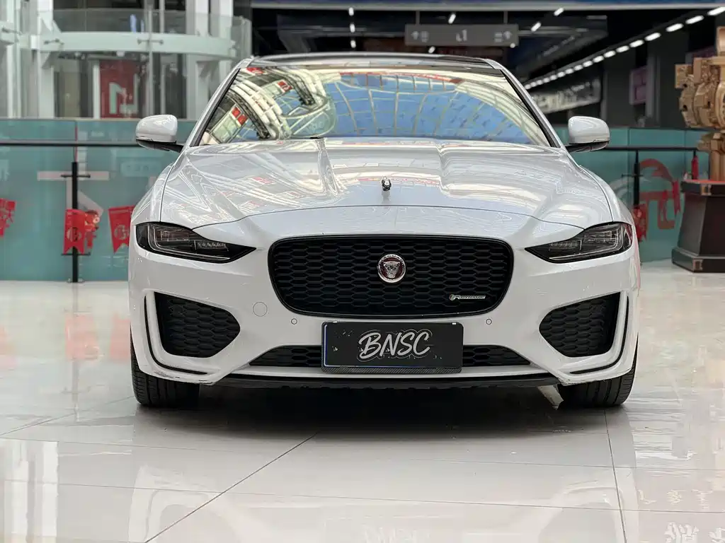 Jaguar XEL — фото 3