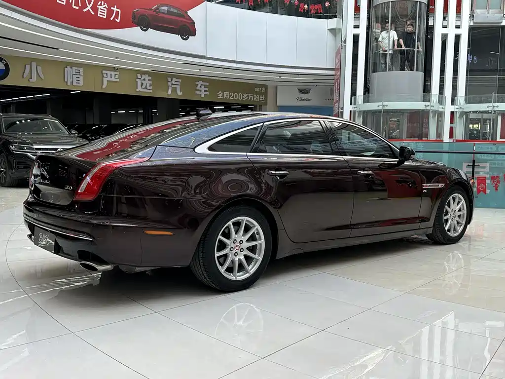 Jaguar XJ — фото 9
