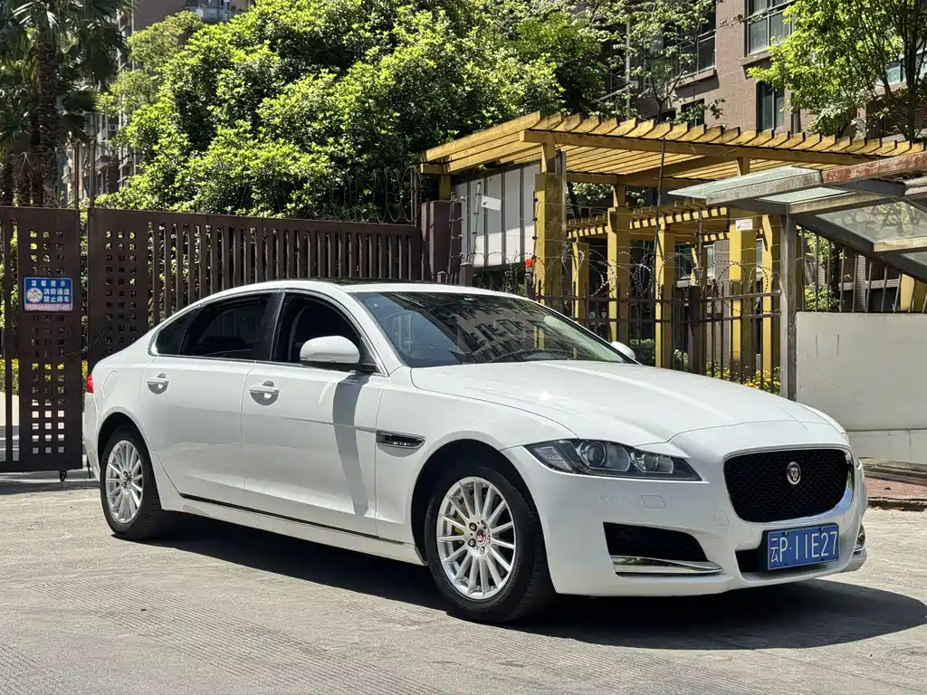 Jaguar XFL — фото 3