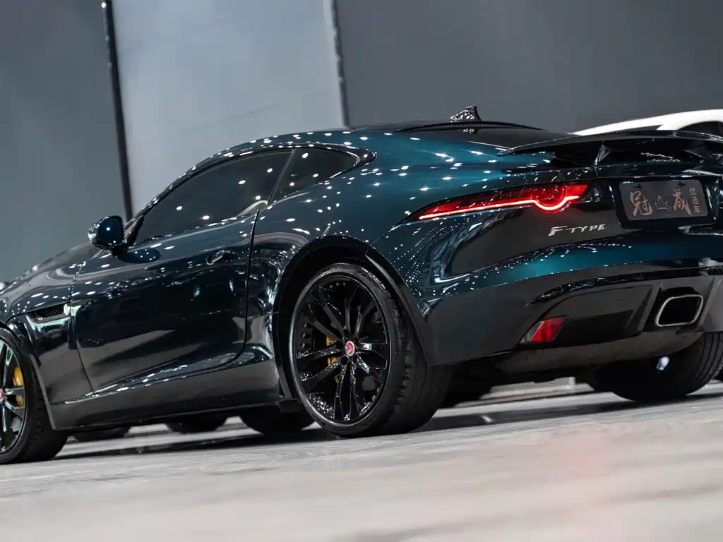 Jaguar F-TYPE — фото 5