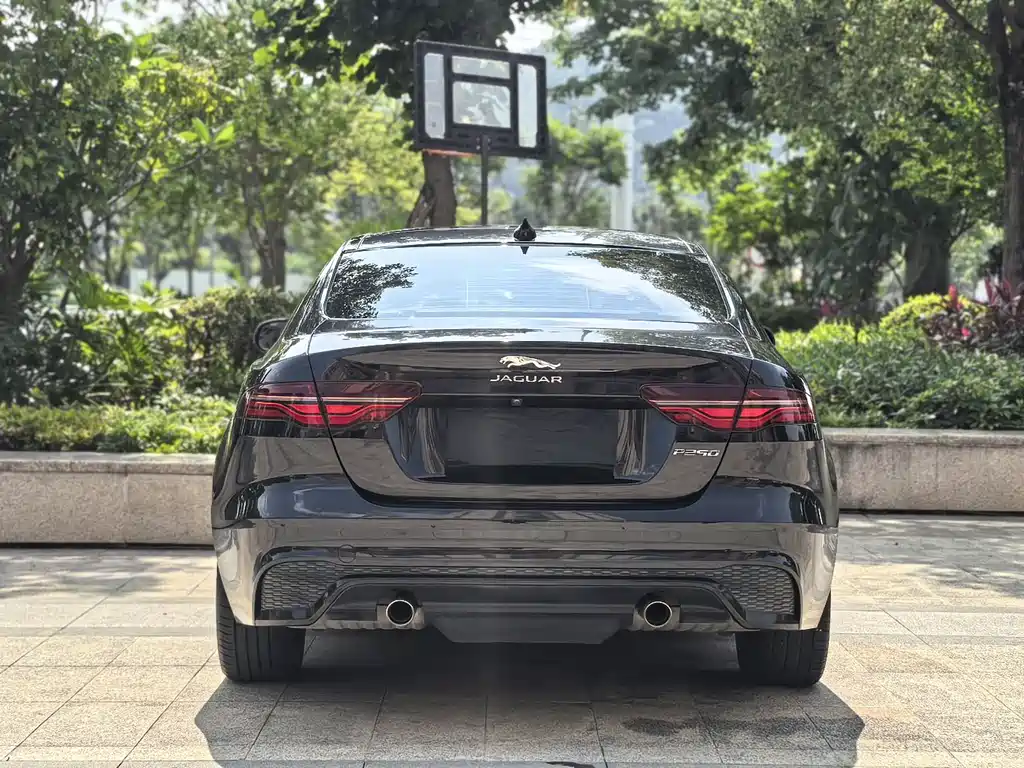 Jaguar XEL — фото 11