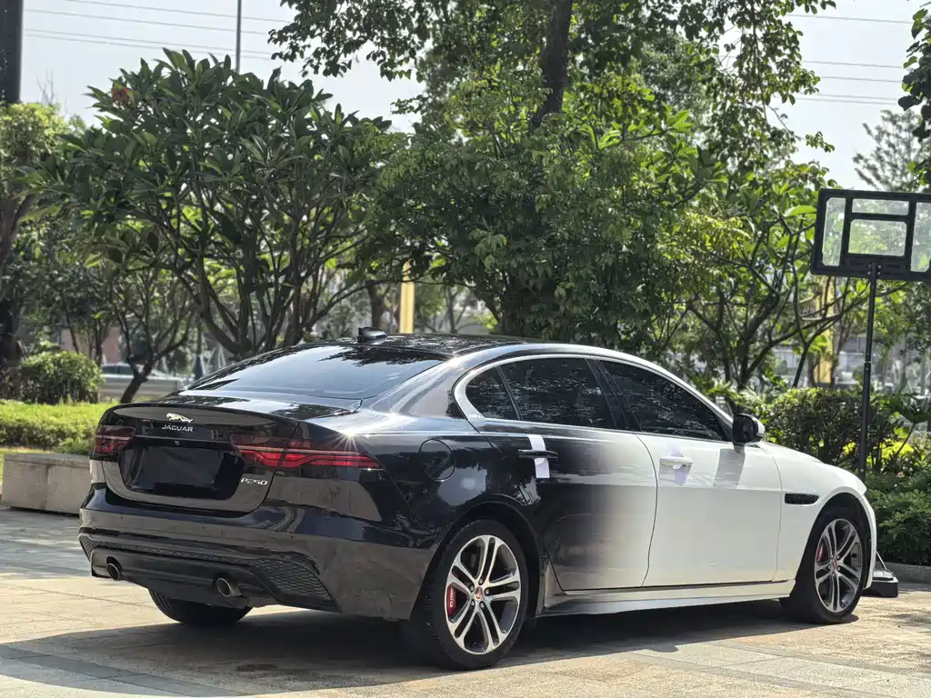 Jaguar XEL — фото 10