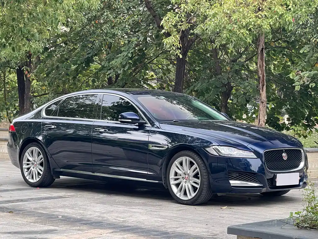 Jaguar XFL — фото 3