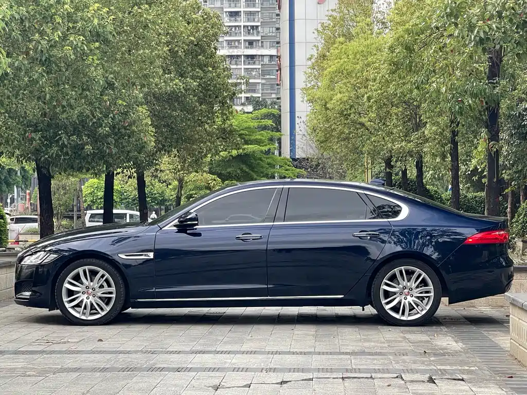 Jaguar XFL — фото 4