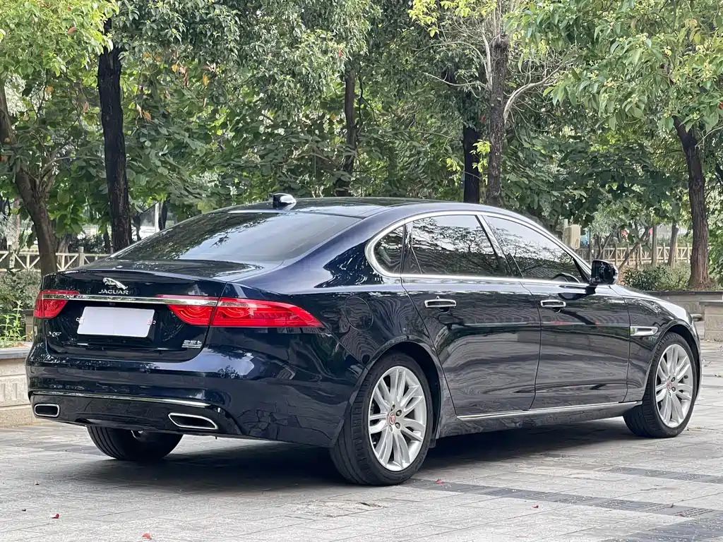 Jaguar XFL — фото 7