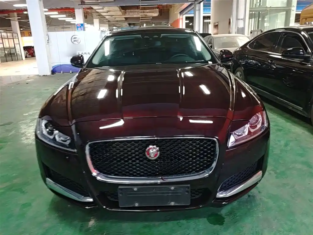 Jaguar XFL — фото 3