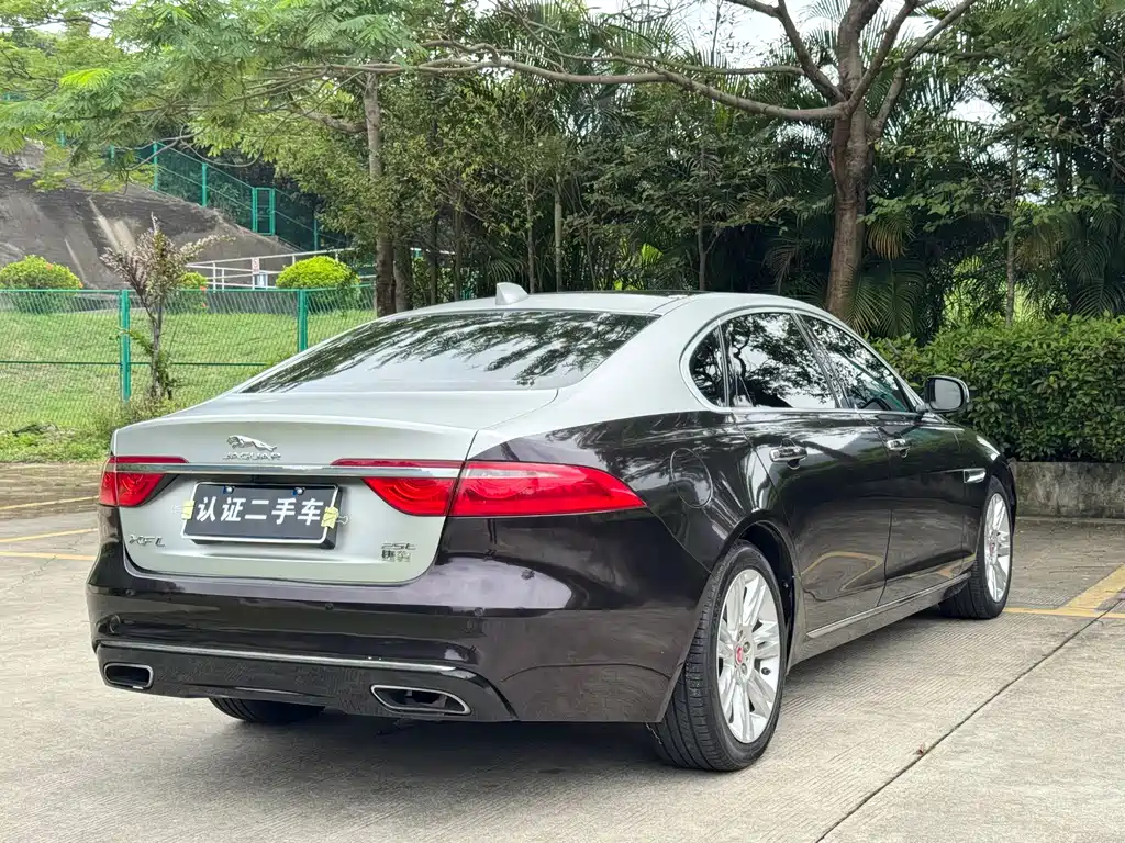 Jaguar XFL — фото 19