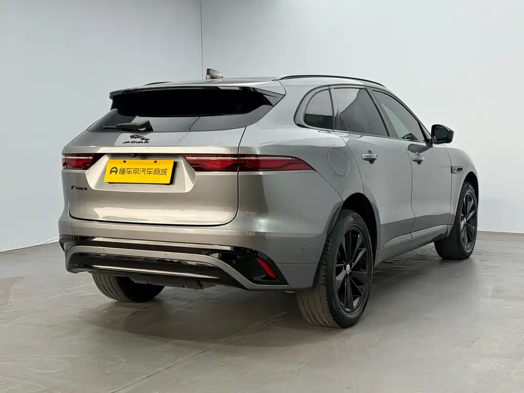 Jaguar F-PACE — фото 4