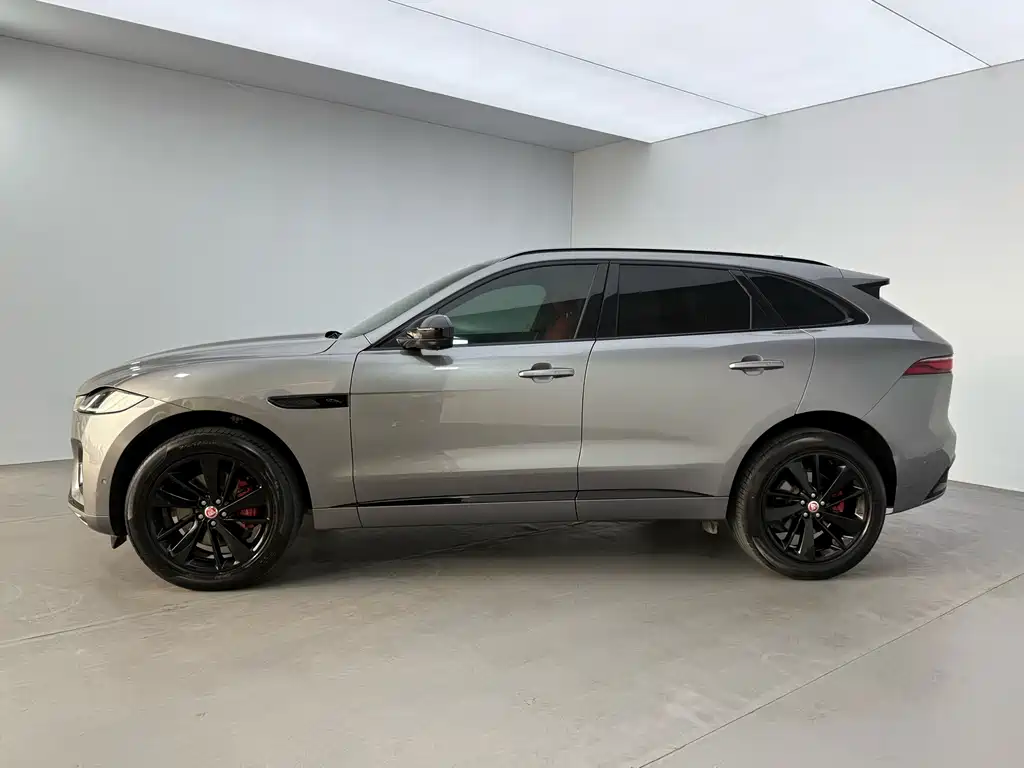 Jaguar F-PACE — фото 7