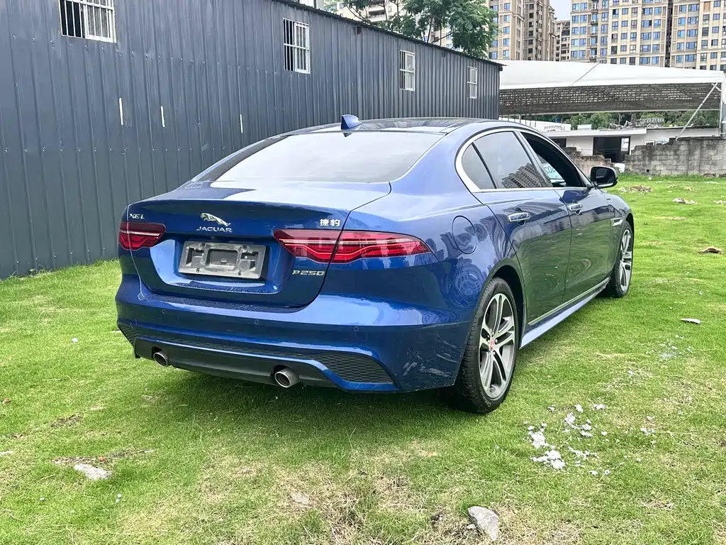 Jaguar XEL — фото 10
