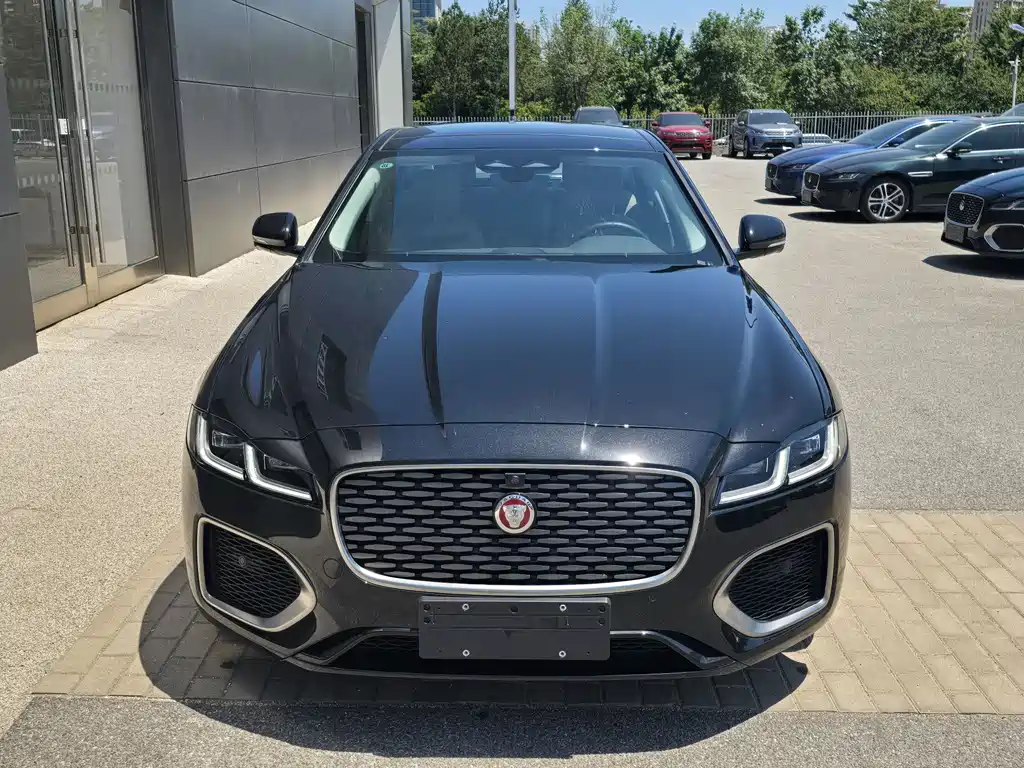 Jaguar XFL — фото 2