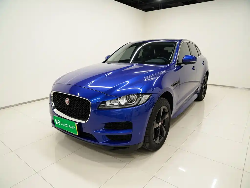 Jaguar F-PACE — фото 2