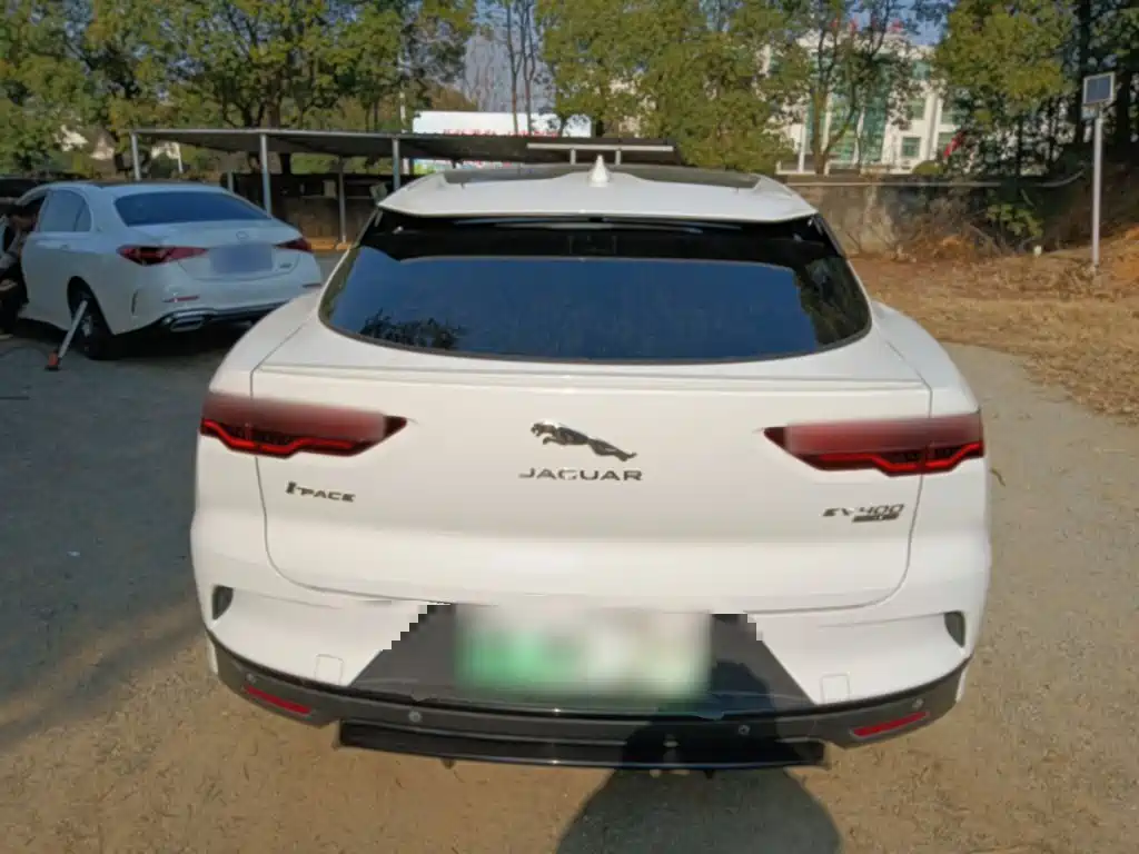 Jaguar I-PACE — фото 22
