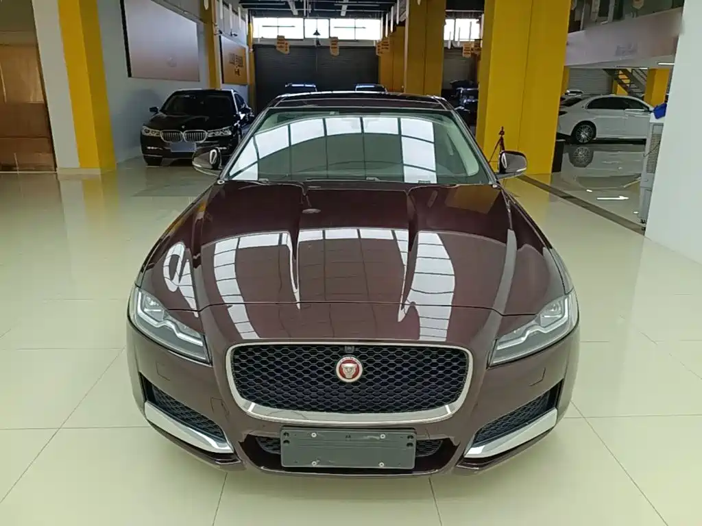 Jaguar XFL — фото 3