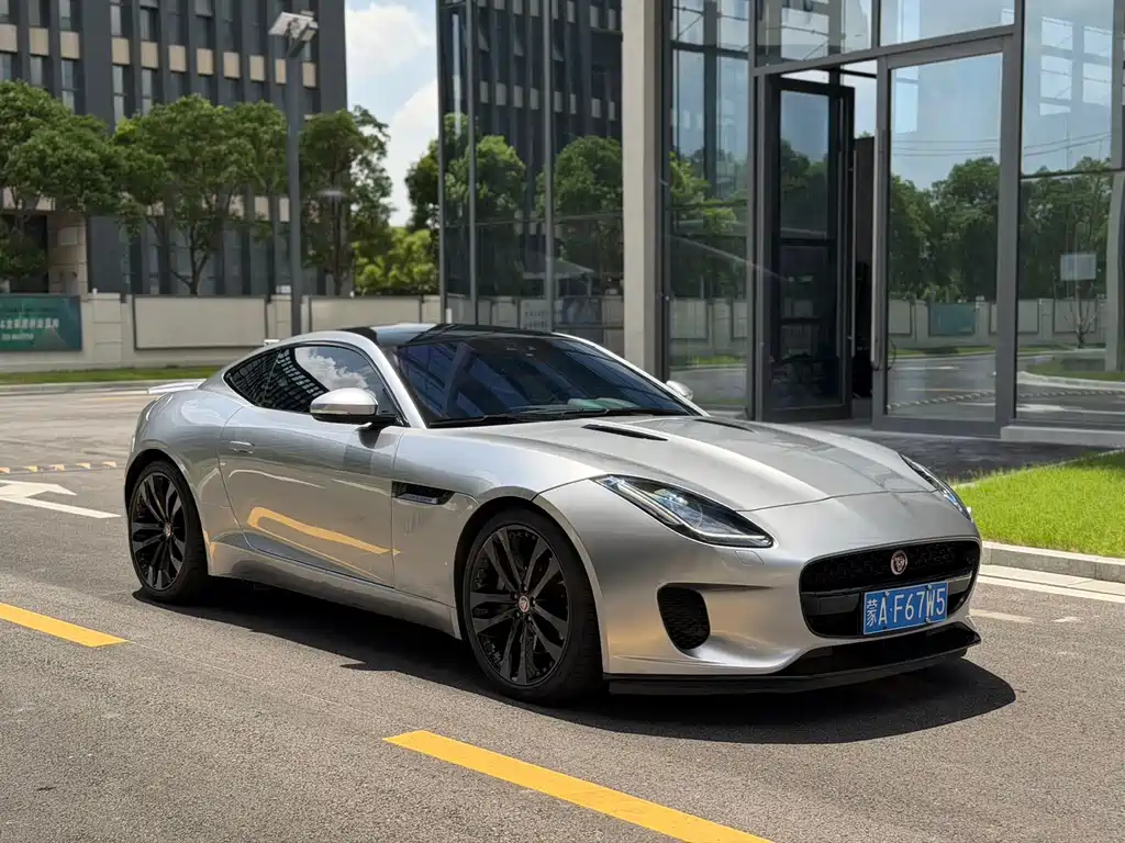 Jaguar F-TYPE — фото 3