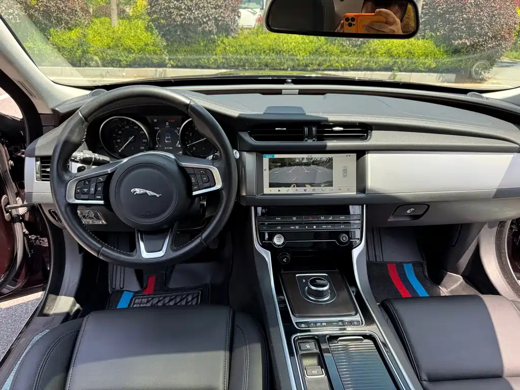 Jaguar XFL — фото 11