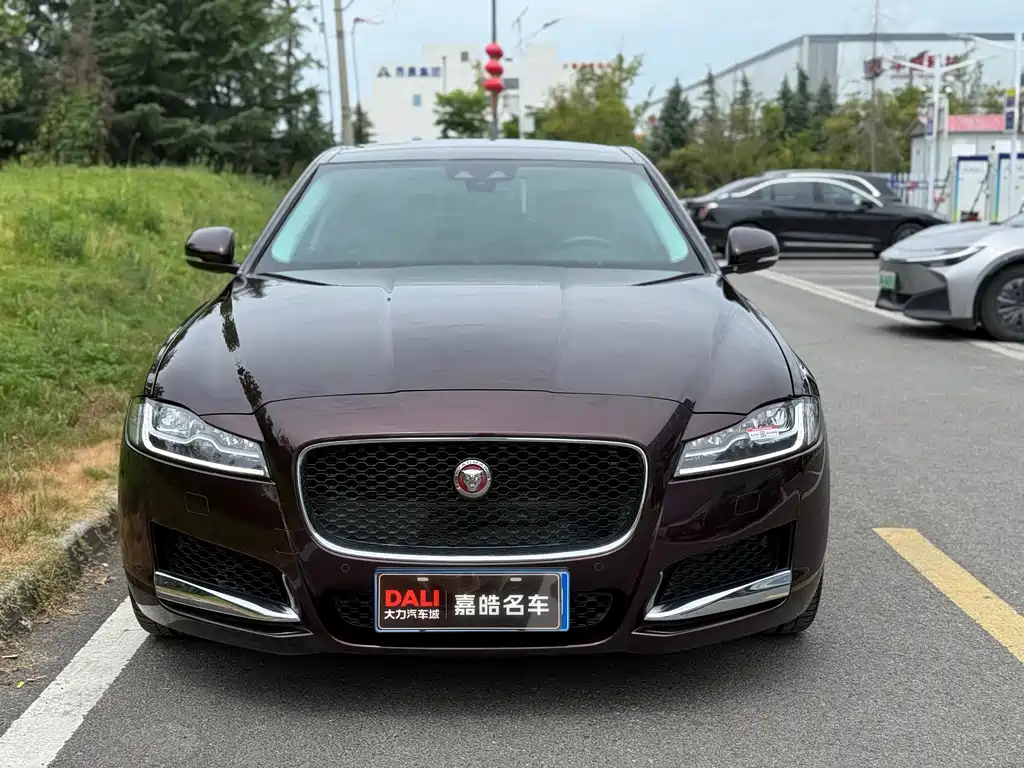 Jaguar XFL — фото 2