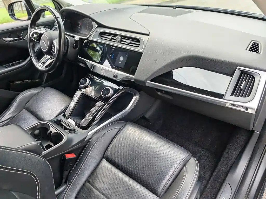 Jaguar I-PACE — фото 8