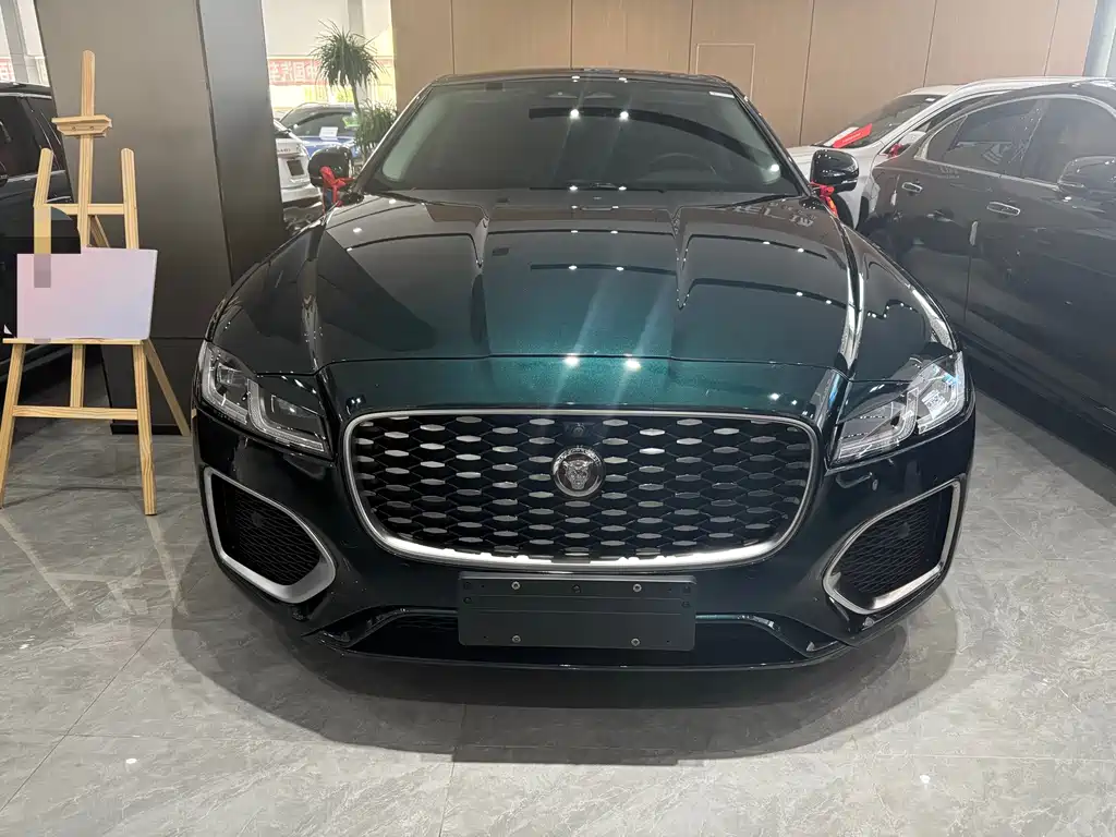 Jaguar XFL — фото 2