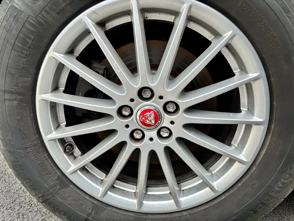 Jaguar F-PACE — фото 18