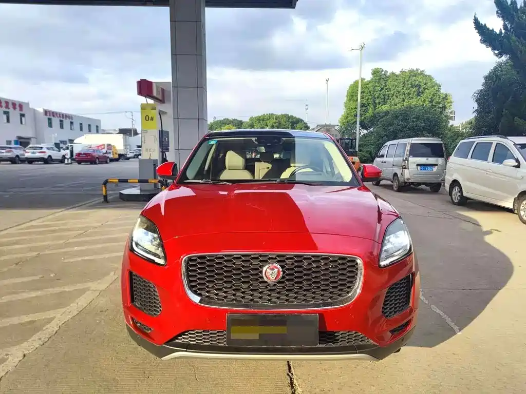 Jaguar E-PACE — фото 4