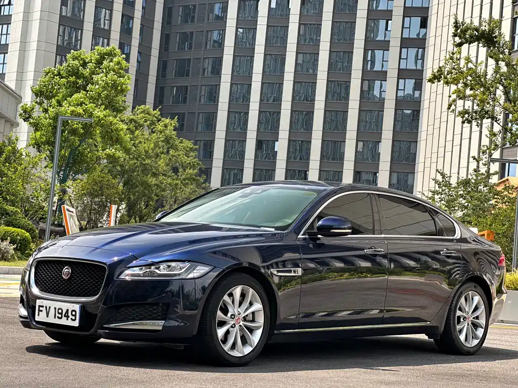 Jaguar XFL — фото 3
