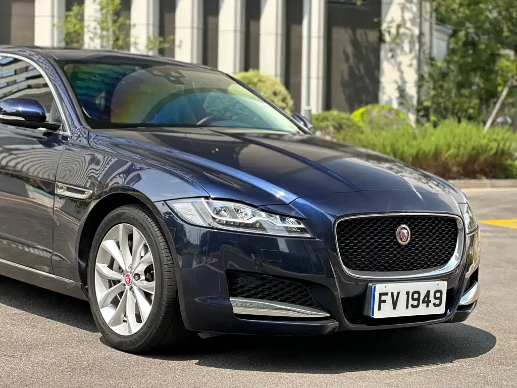 Jaguar XFL — фото 6