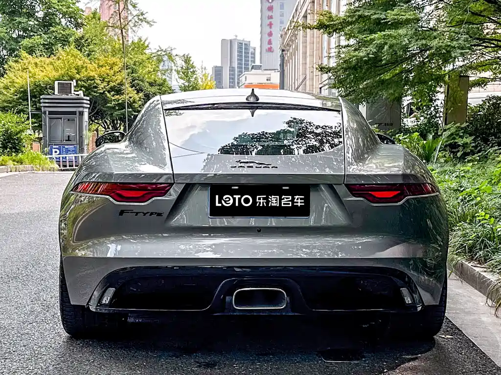 Jaguar F-TYPE — фото 5