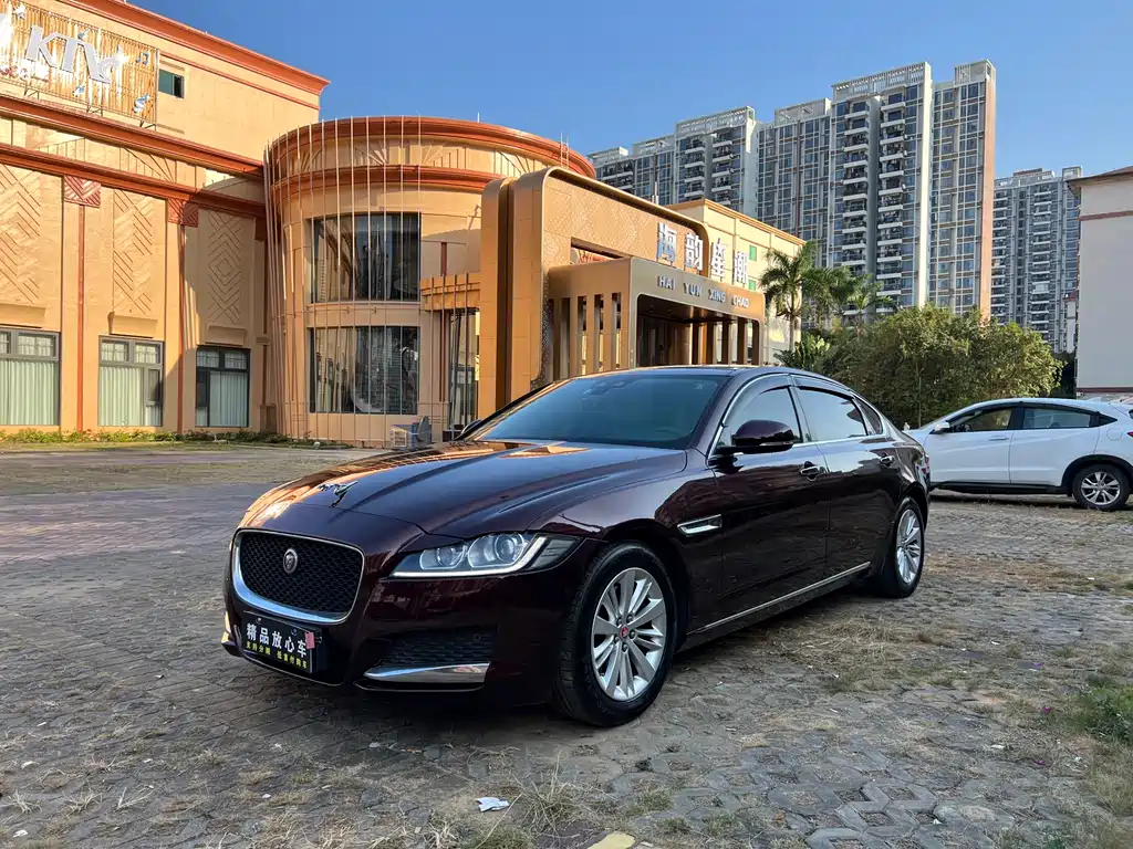 Jaguar XFL — фото 3
