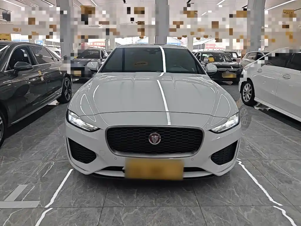 Jaguar XEL — фото 3