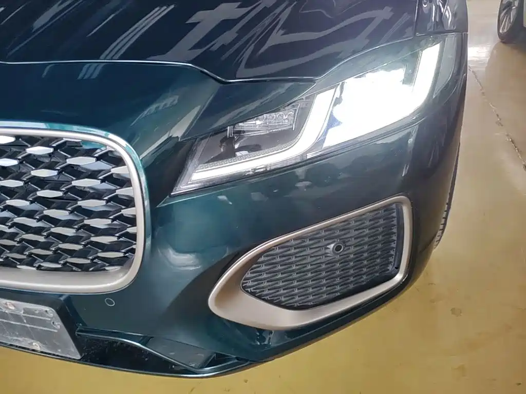 Jaguar XFL — фото 18